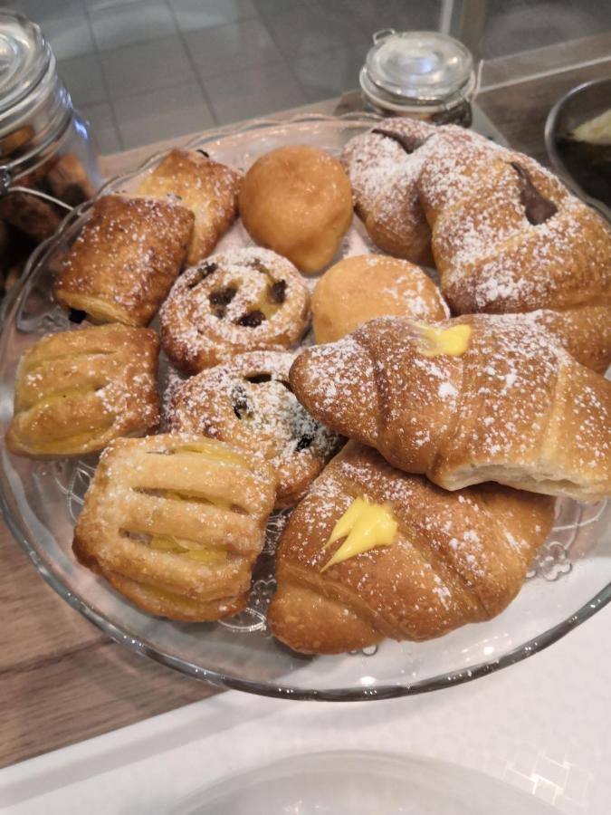 Hotel Iride Suite & Breakfast- Ideale Per Famiglie E Coppie Riccione Buitenkant foto