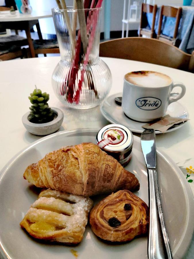 Hotel Iride Suite & Breakfast- Ideale Per Famiglie E Coppie Riccione Buitenkant foto