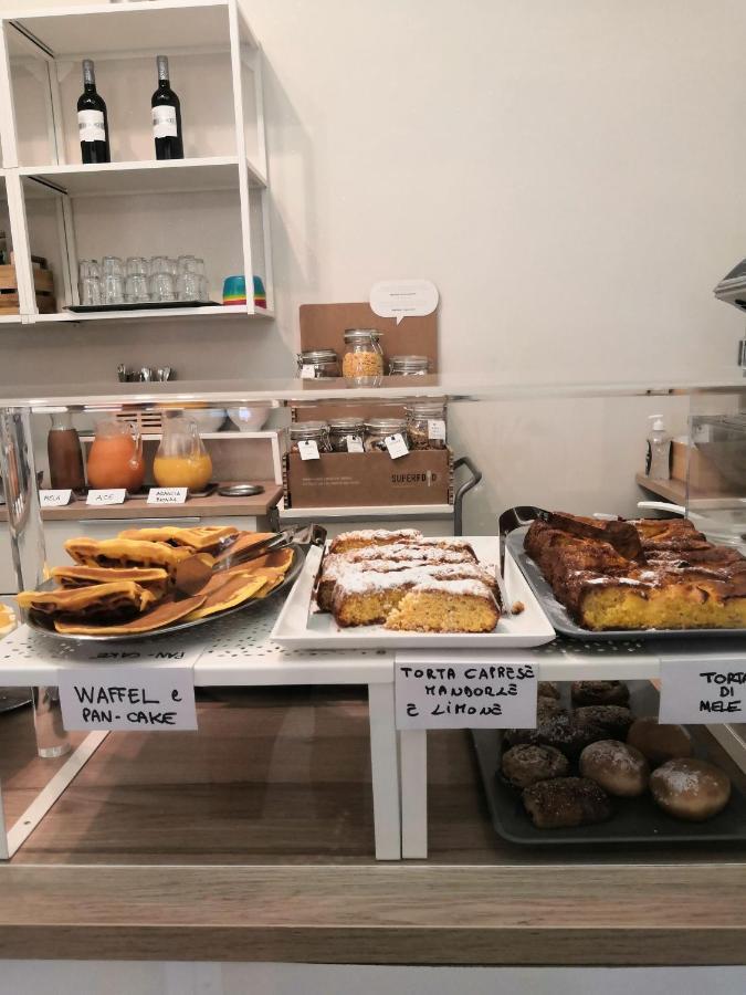 Hotel Iride Suite & Breakfast- Ideale Per Famiglie E Coppie Riccione Buitenkant foto
