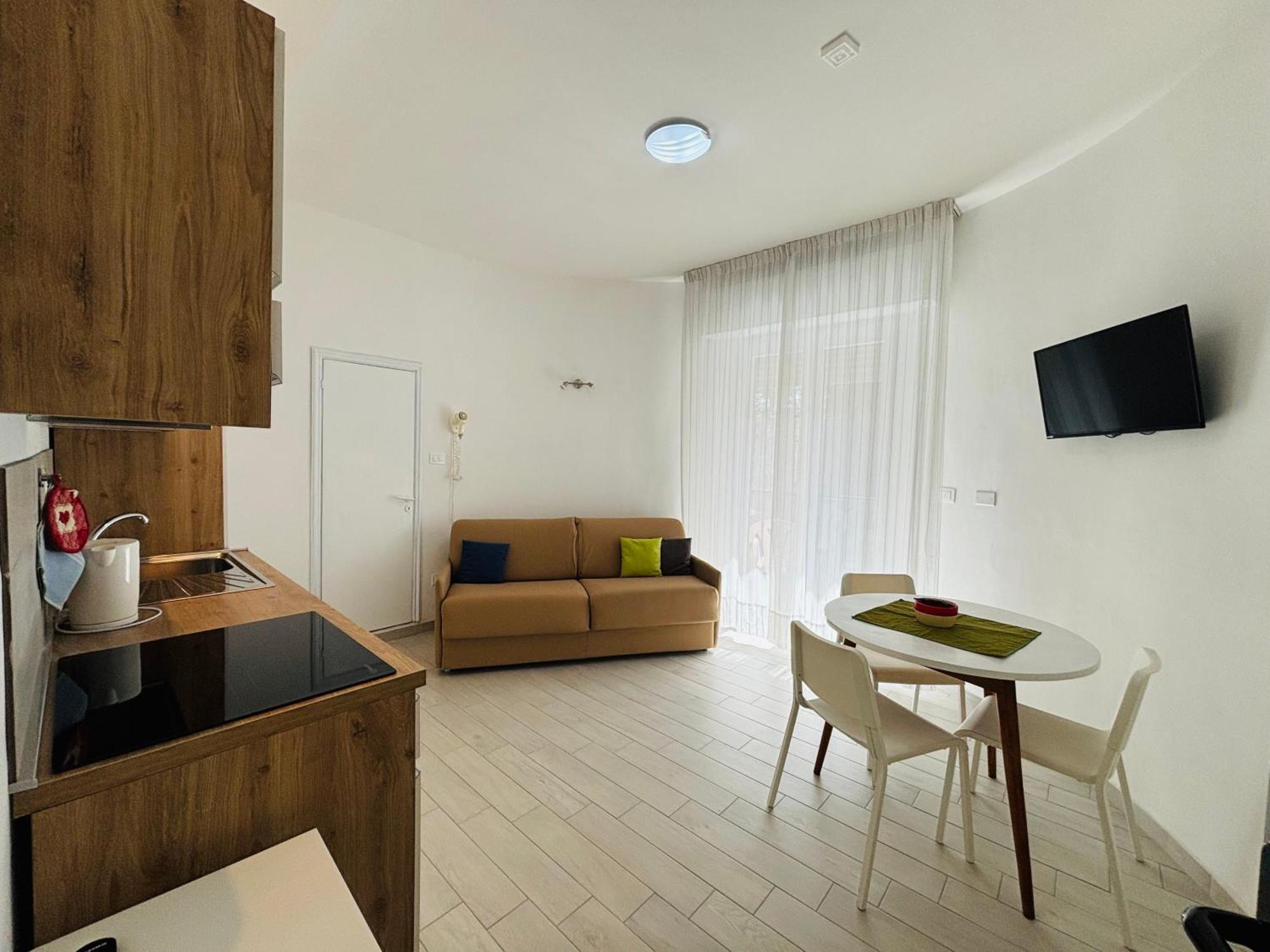 Hotel Iride Suite & Breakfast- Ideale Per Famiglie E Coppie Riccione Buitenkant foto